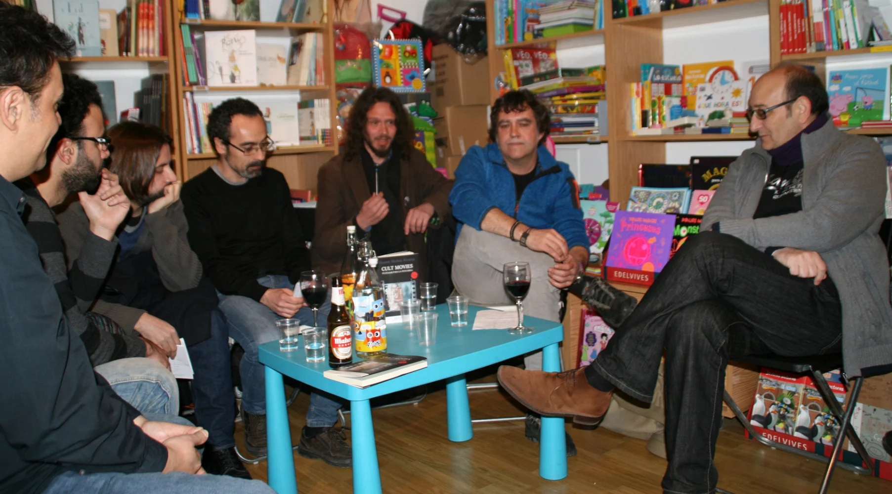 Los participantes en el coloquio sobre «cult movies»